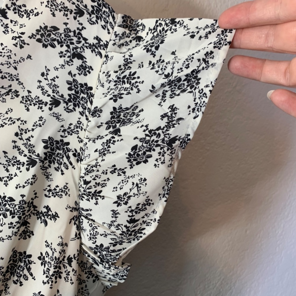 Bohme black and white floral dress with pockets NWT size large - Picture 7 of 12